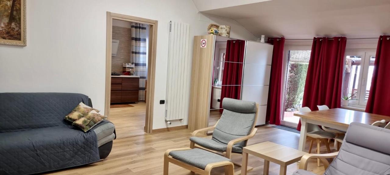 Casa Vacanza Con Piscina,Area Giochi Bambini. Santa Maria della Versa 외부 사진